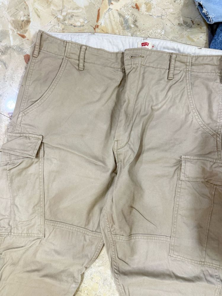 Levi's Beige Cargo Pants