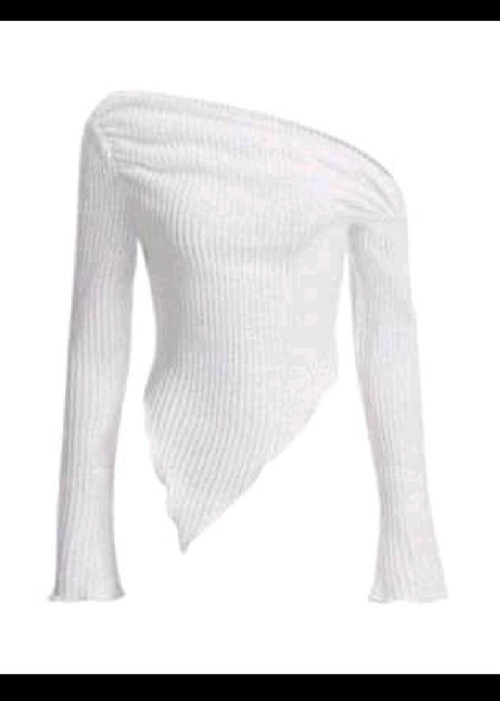 Chic One-Shoulder Top