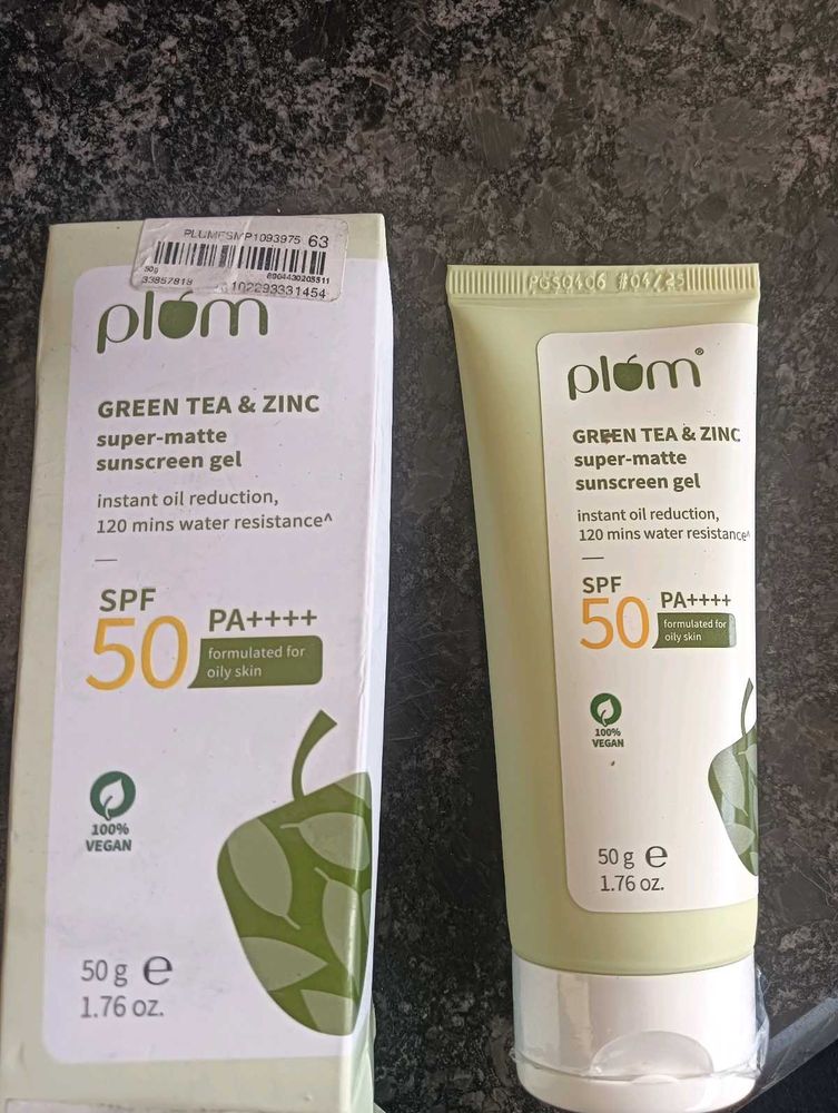 Plum Green Tea &amp; Zinc Sunscreen SPF 50