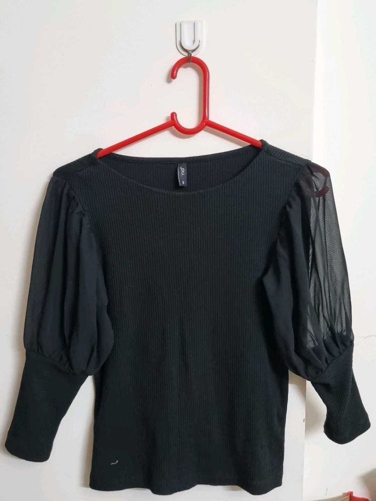 Black Puff Sleeve Top