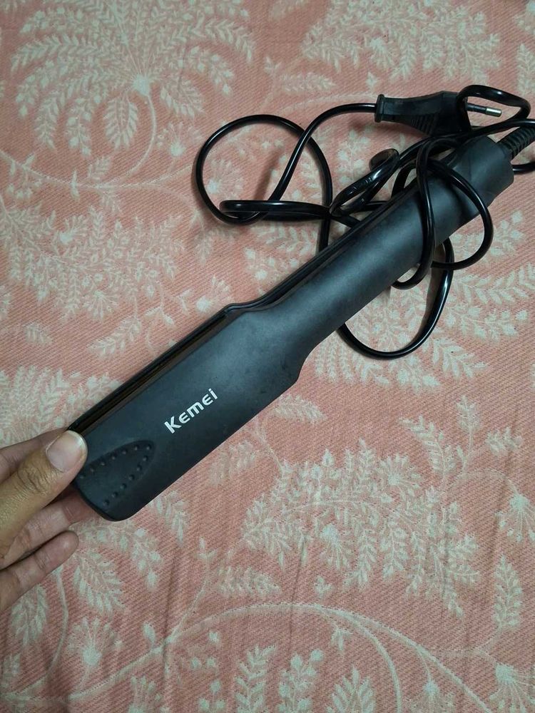 Kemei Hair Straightener