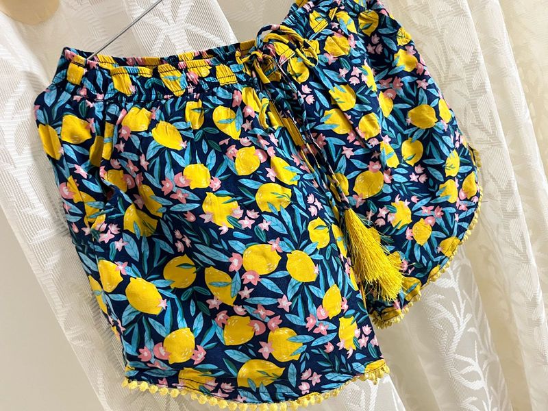 Printed Shorts With Elasticat