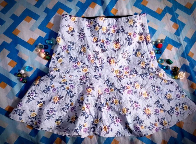 vintage floral mini skirt