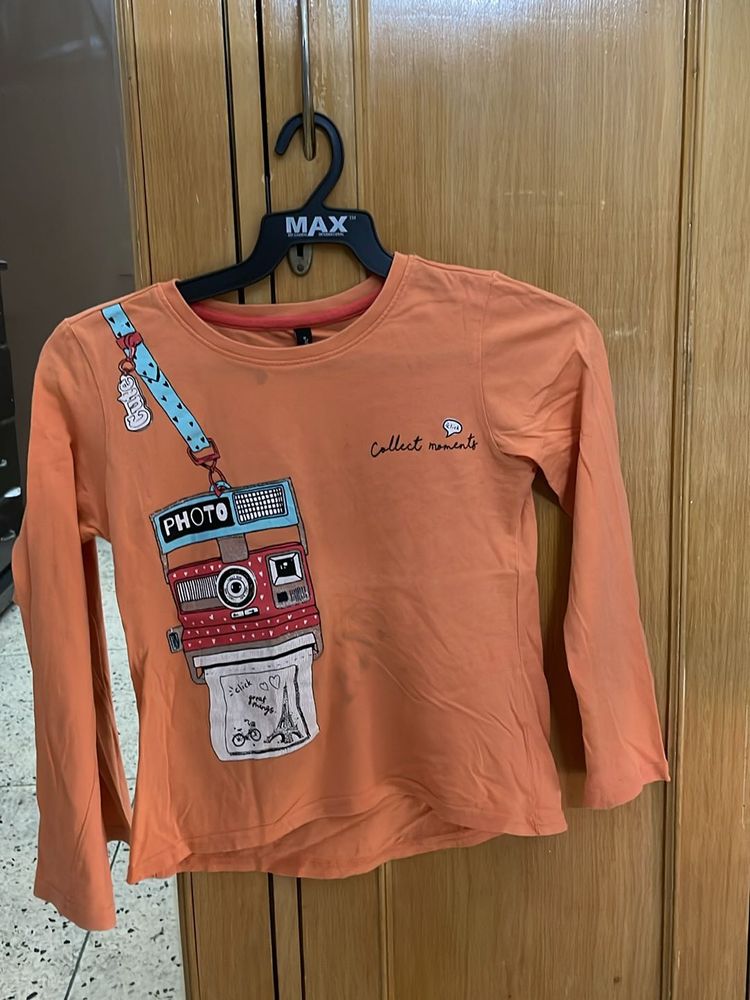 Girls Long Sleeves T-shirt