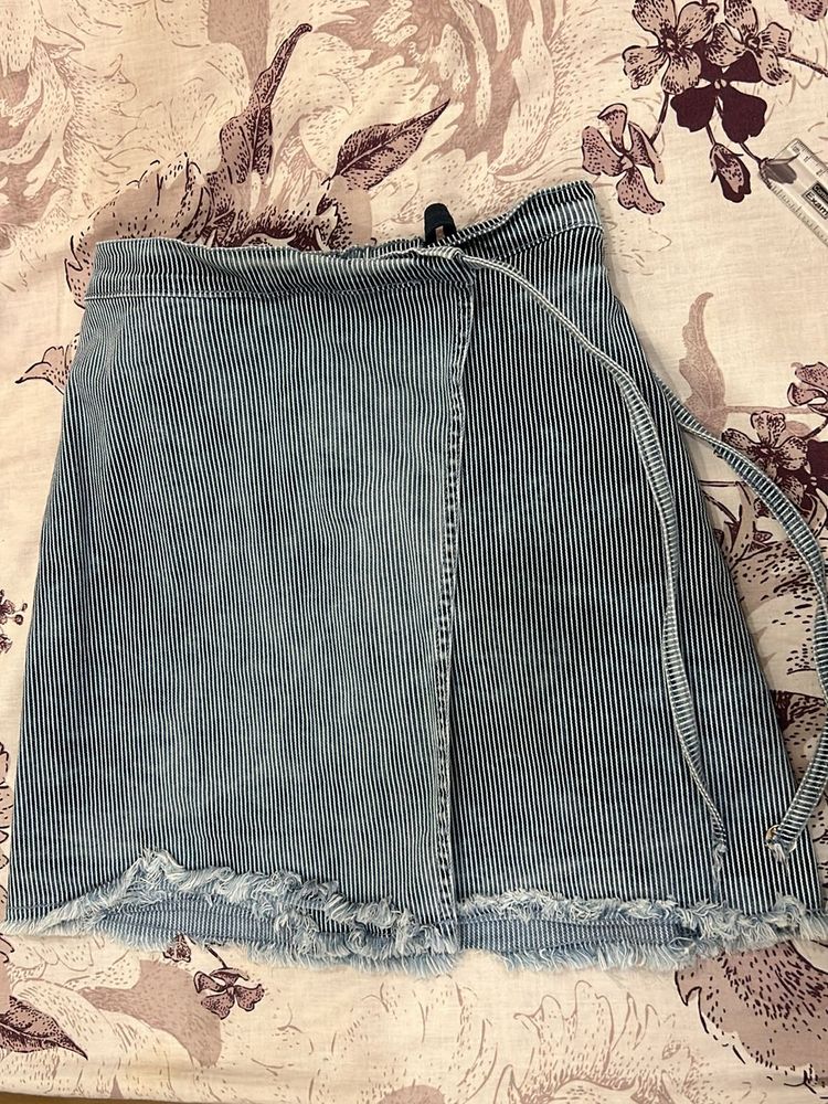 Denim Skirt (xs-s)