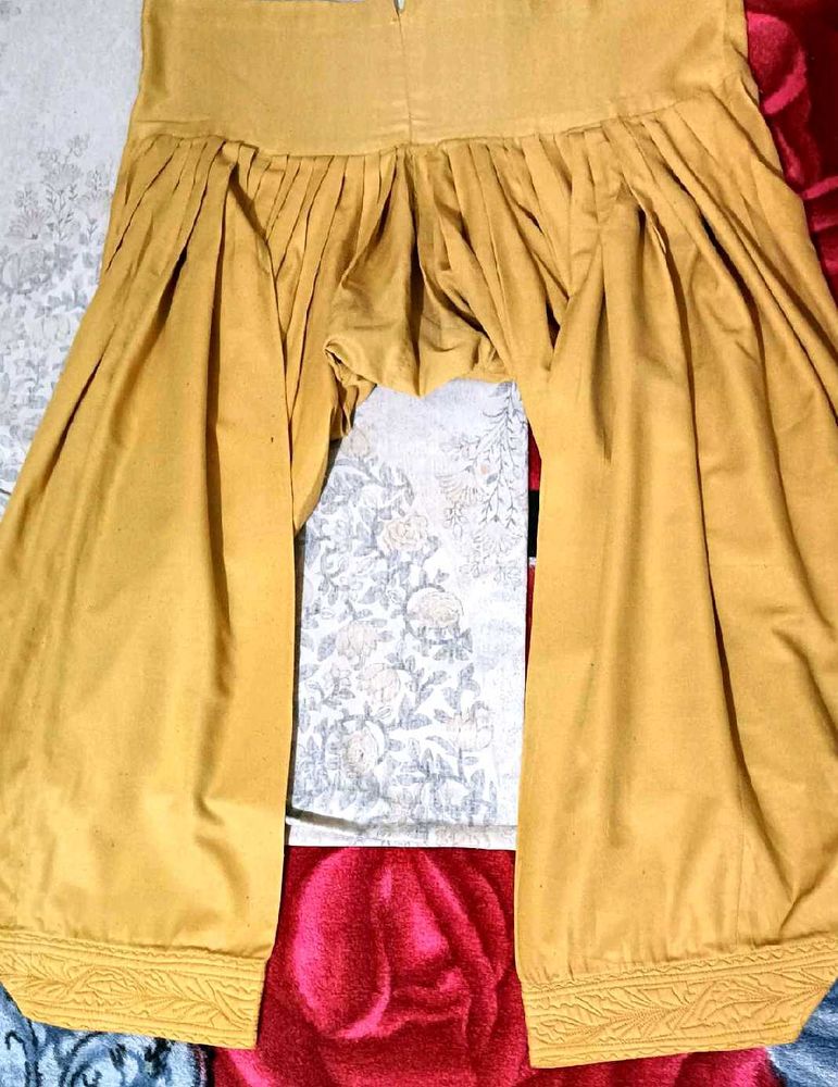 Patiyala Golden Colour Cotton Ke Salwar