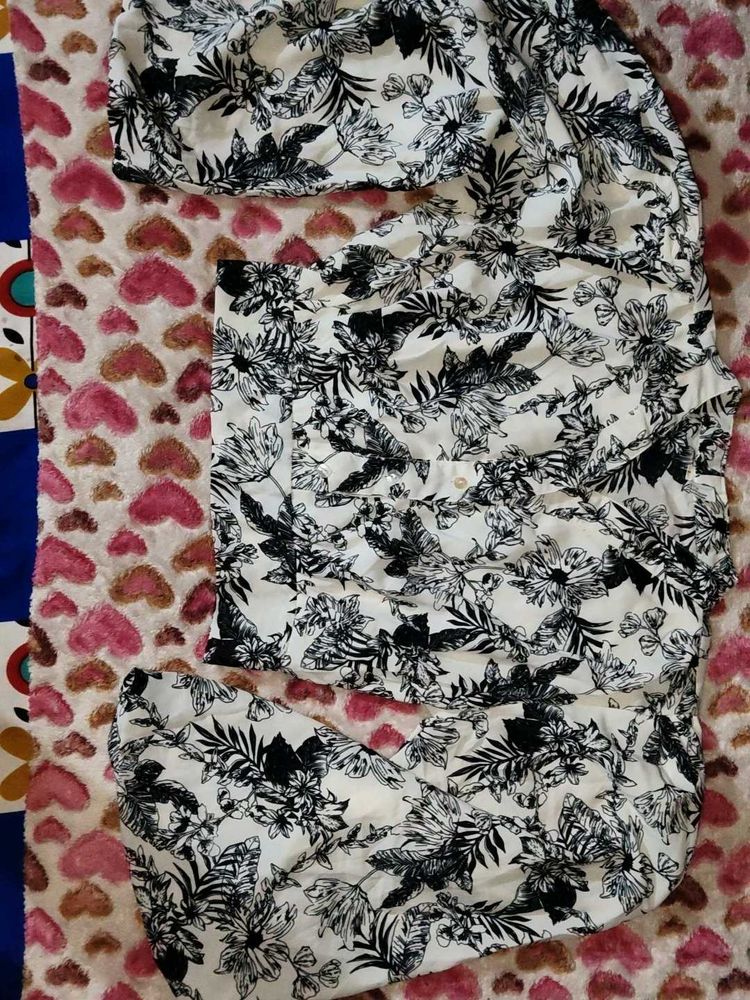 Floral Print balloon sleeves top