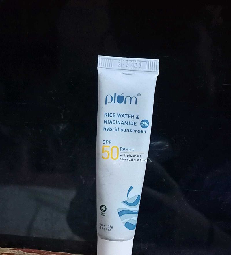 Plum Sunscreen SPF 50 Niacinamide