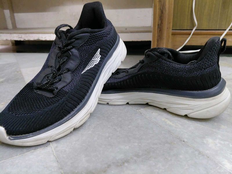 Black Sports Shoes