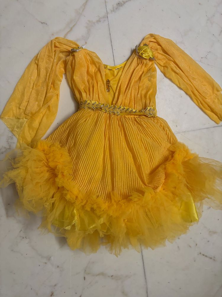 Girls&#39; Yellow Dress