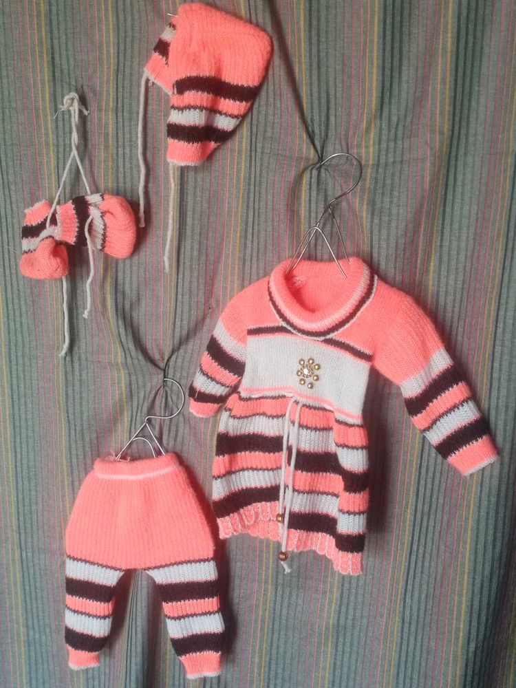 Knitted Baby Outfit Set