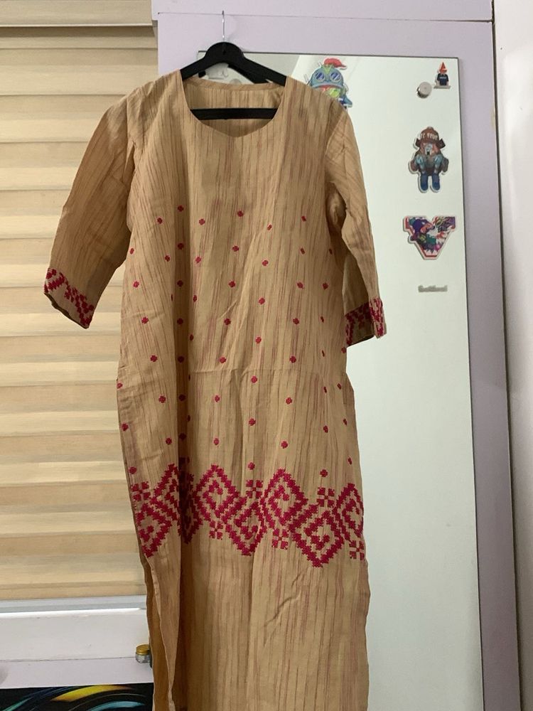 Elegant Kurta Beige Sparely Used