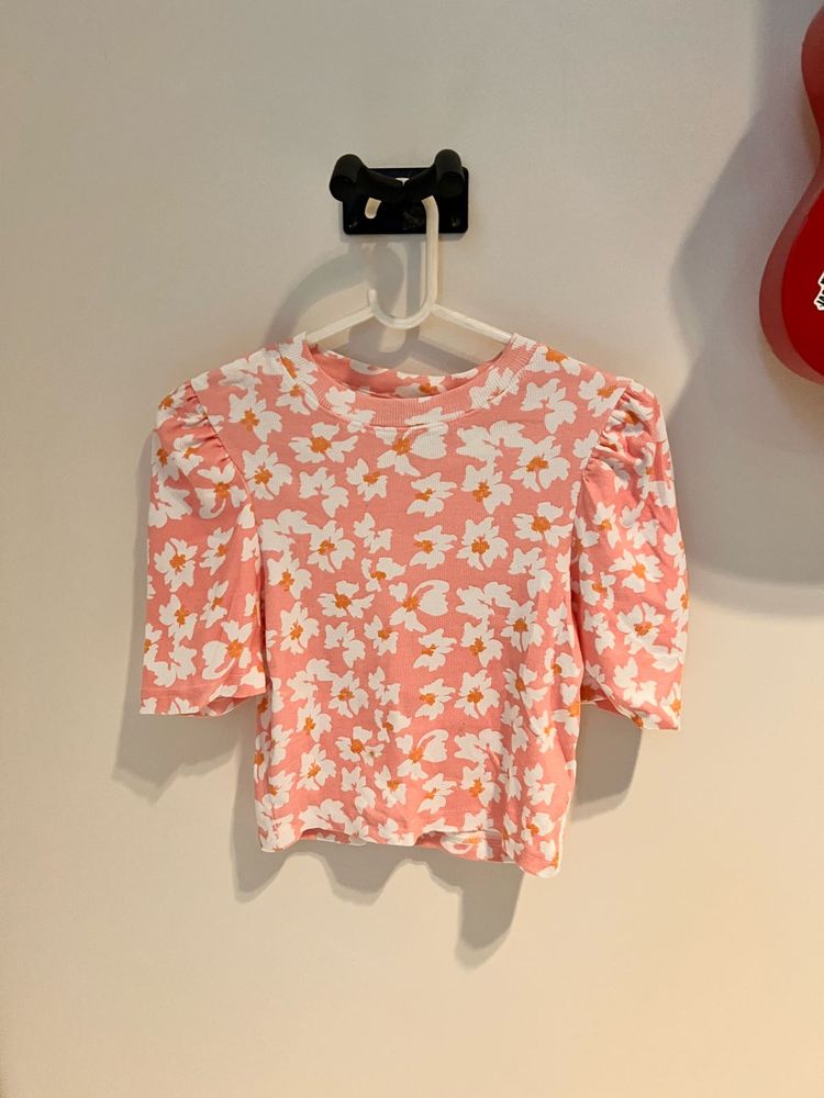 floral feminine top