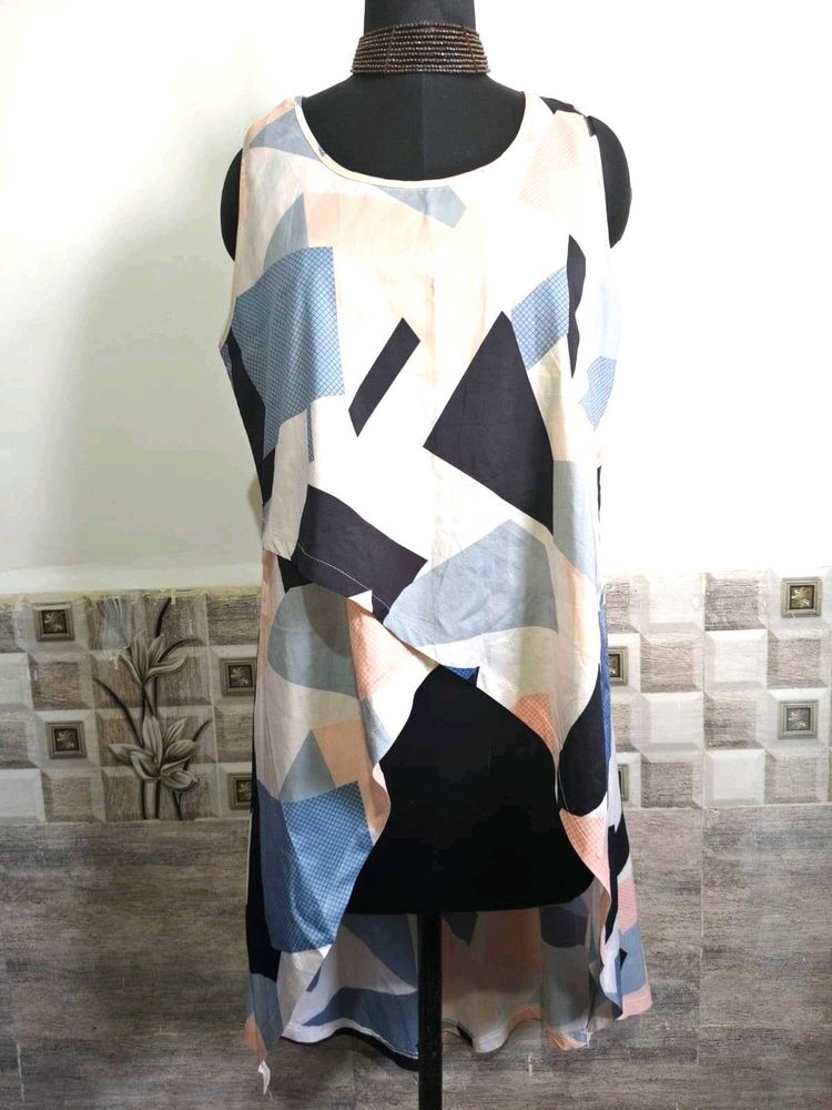 Abstract Print Sleeveless Top L/XL 38-40 in