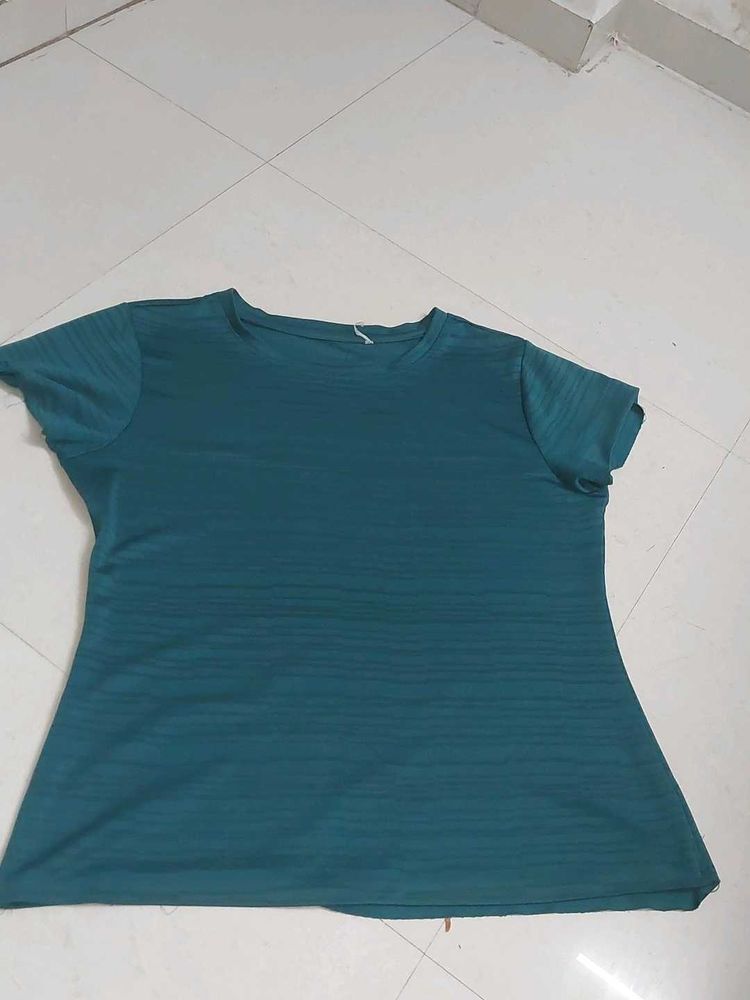 Branded Green tshirt