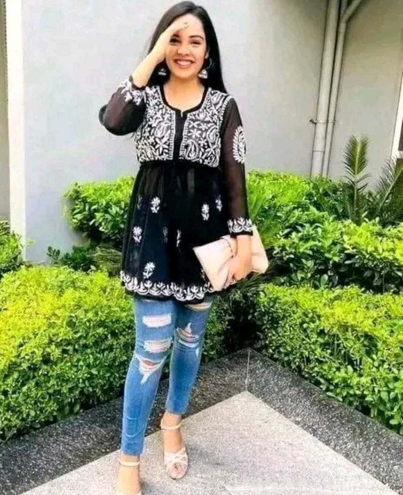 Chickenkari Floral Kurti