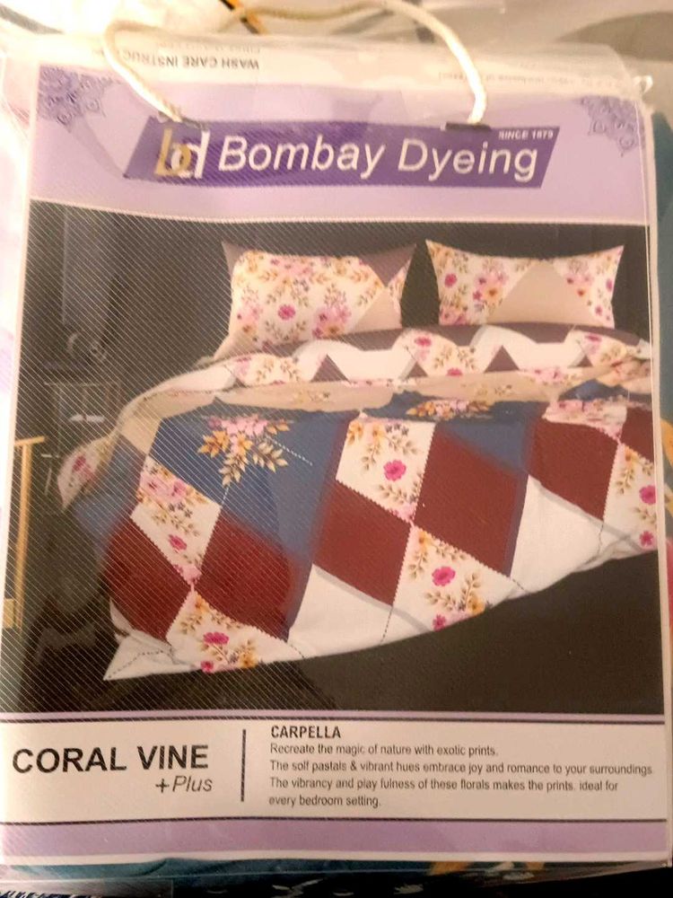 Brand new // Bombay Dyeing Coral Vine Bedding Set