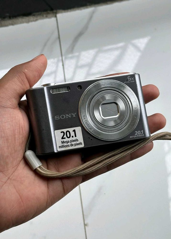 Sony cybershot DSC-W810