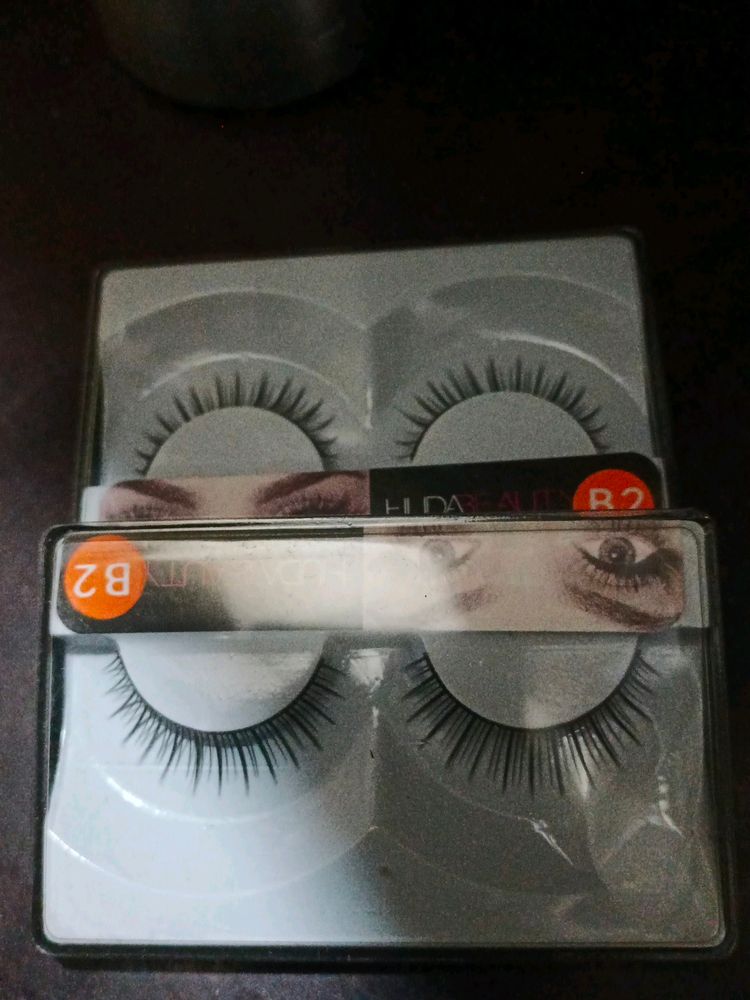 2 Pairs Of Huda Beauty Eye Lashes