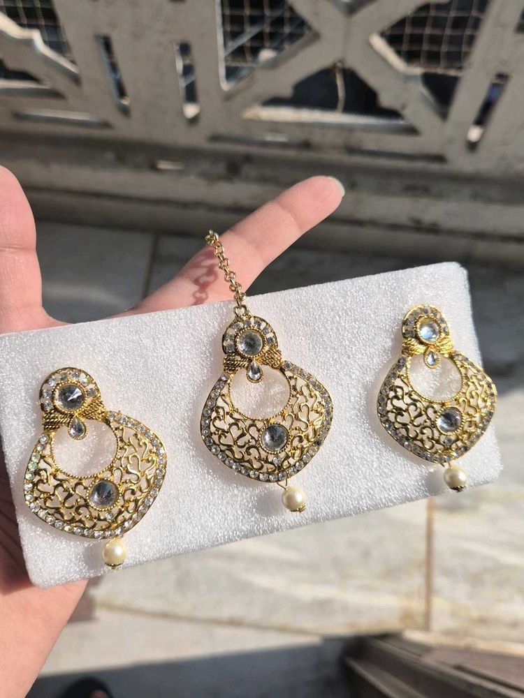 Golden Earrings with MaangTeeka