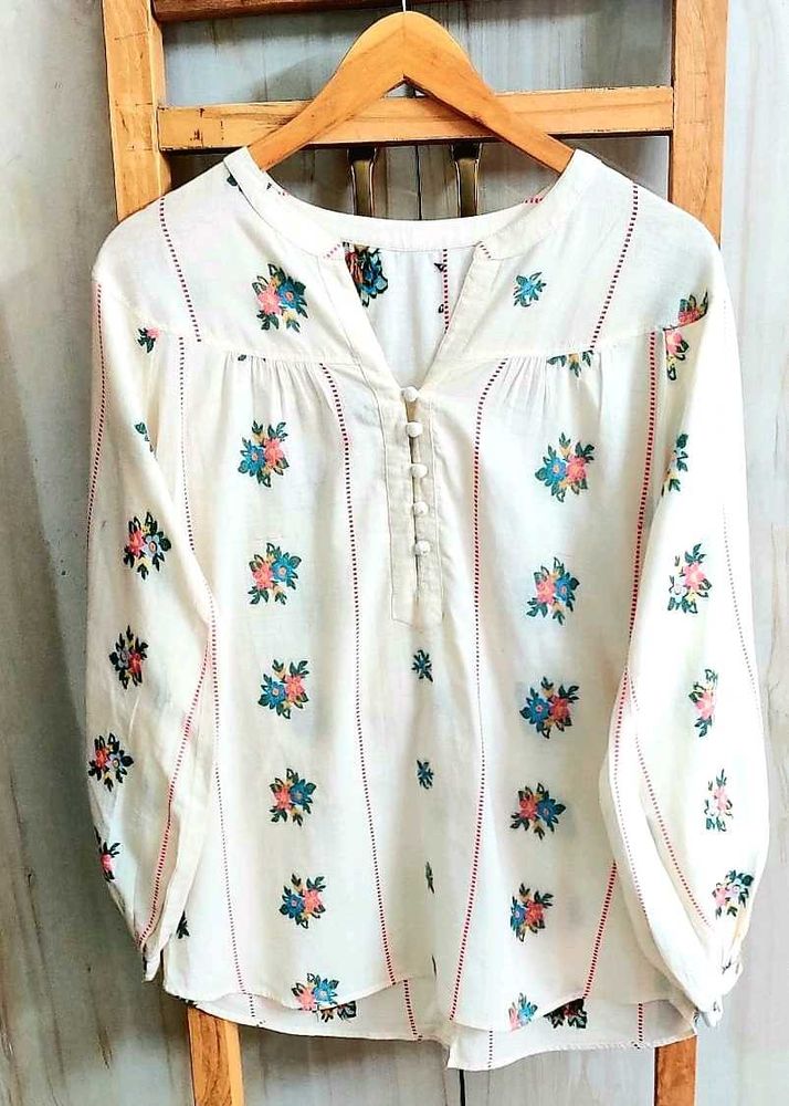 Floral Embroidered Top Size-38-40