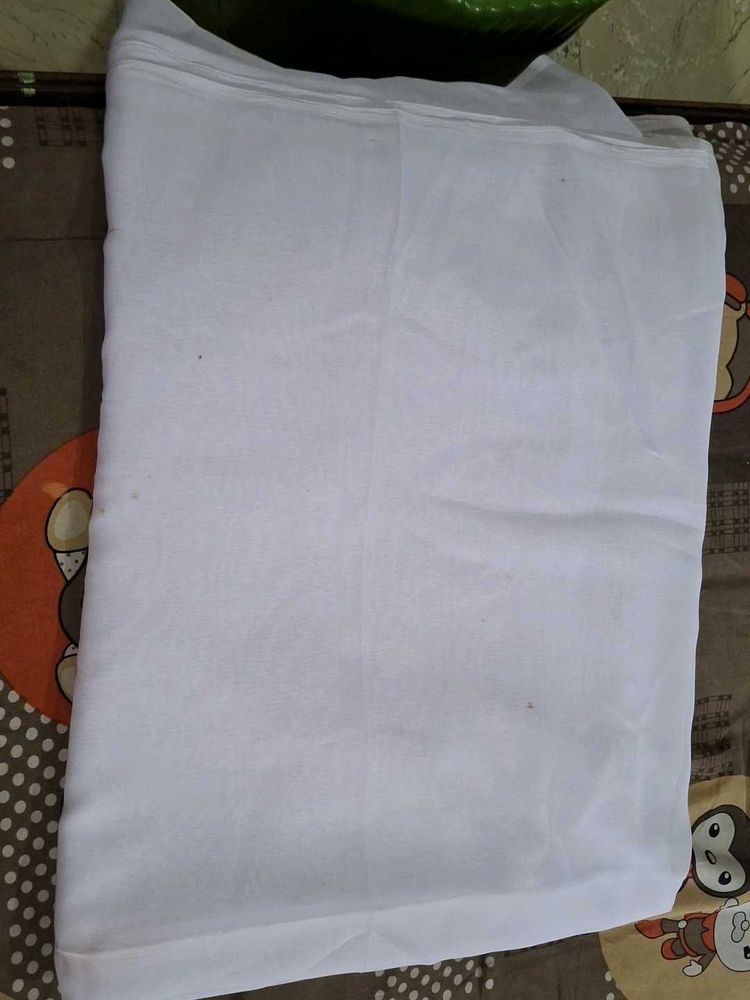 White Saree With Blouse and Petticoat