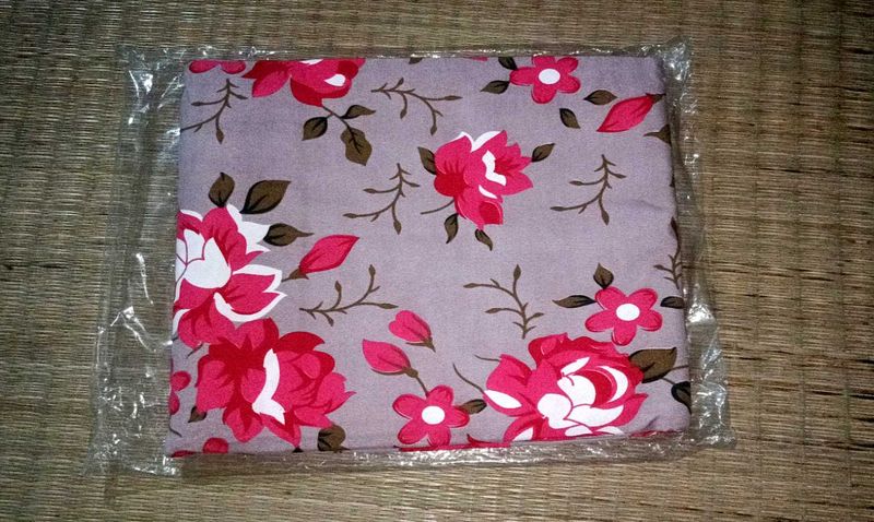 Bedsheet And 3 Pecs Pillow Cover