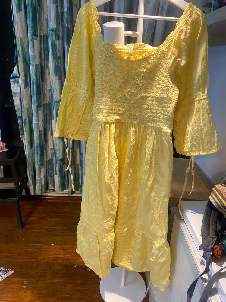 UNUSED Aeropostale Butter Yellow Midi Dress