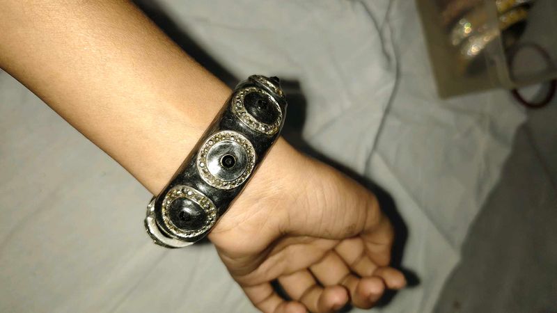 Stylish Bangle