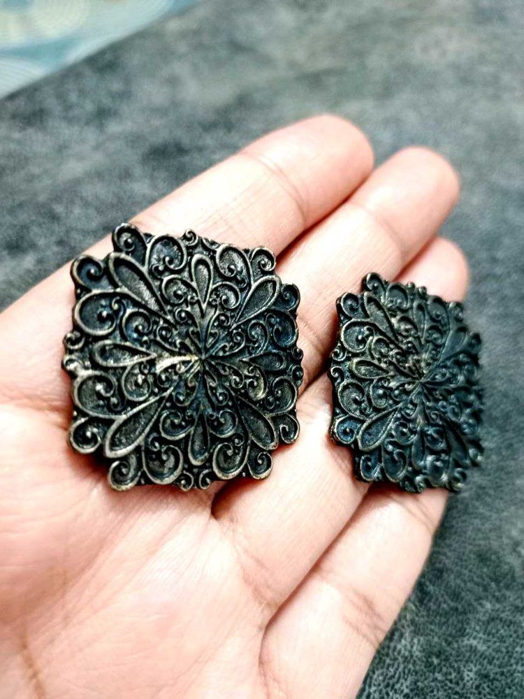 Vintage Floral Earrings