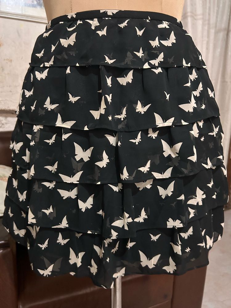 Butterfly Ruffle Mini Skirt🕷️🕶️🎬🖤