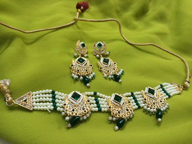 Elegant Green Jewelry Set