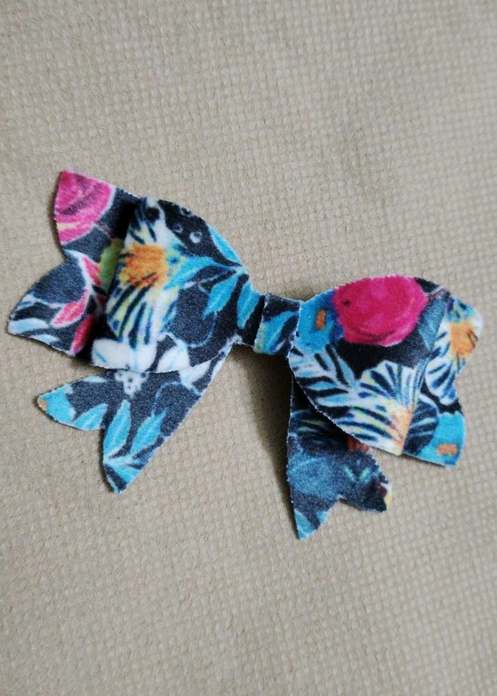 Soft Velvet Faux Leather Hairbow Clip