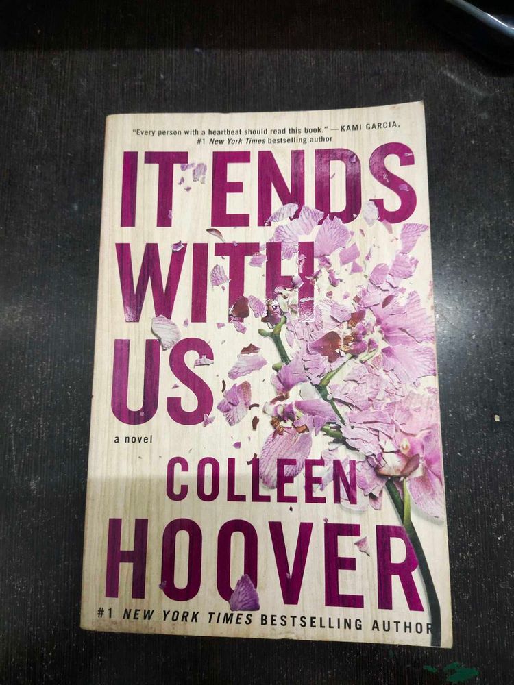 It Ends With Us - Colleen Hoover