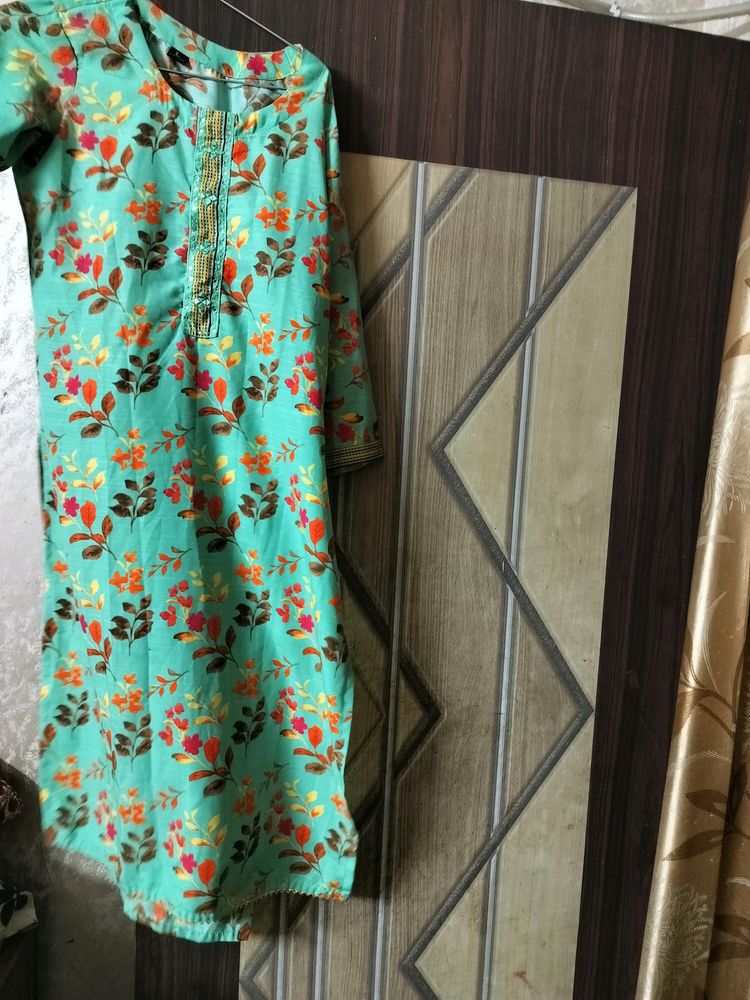 Fluorescent Green Kurti