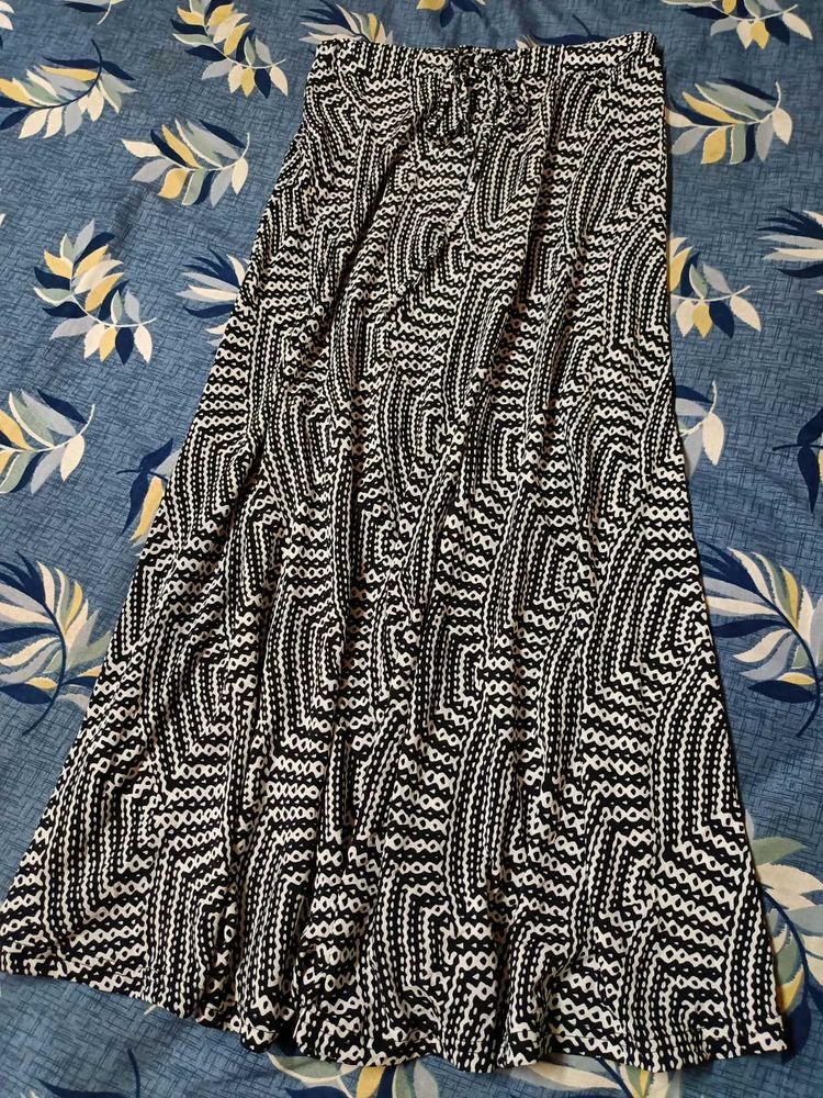 LONG SKIRT