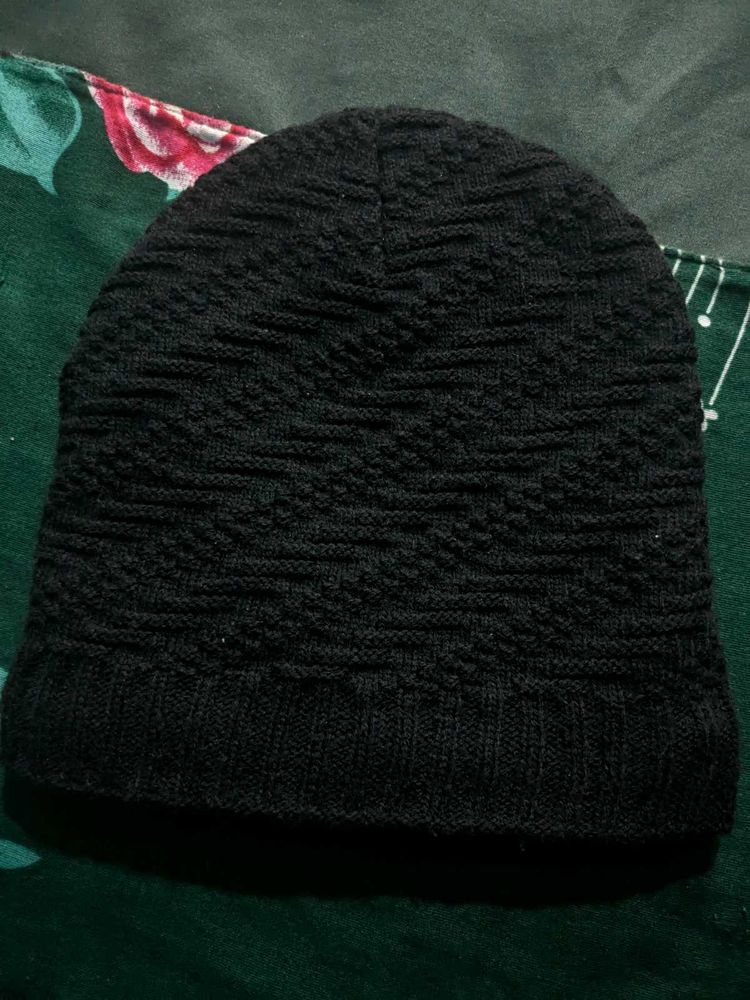 Black Beanie