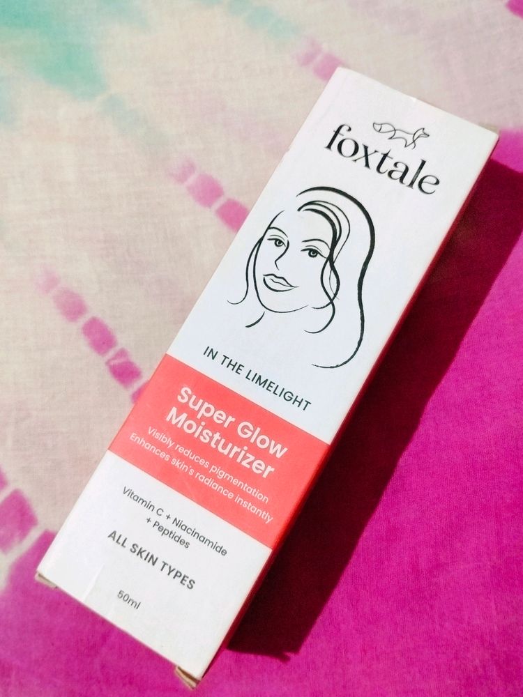 Foxtale Glow Moisturizer Cream For Makeup Base