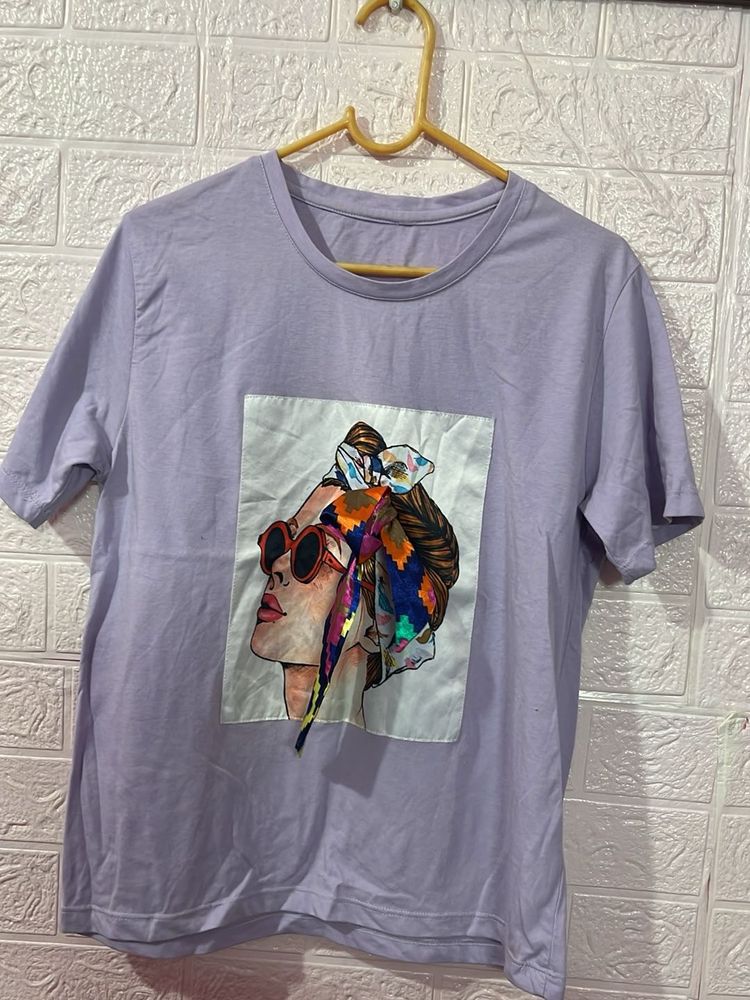 Stylish Lavender Graphic Tee!
