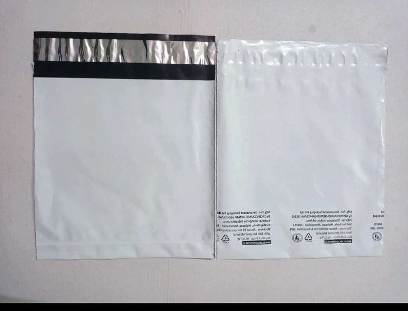 Brand New Set Of 2pcs Pod Courier Bags With Pouch