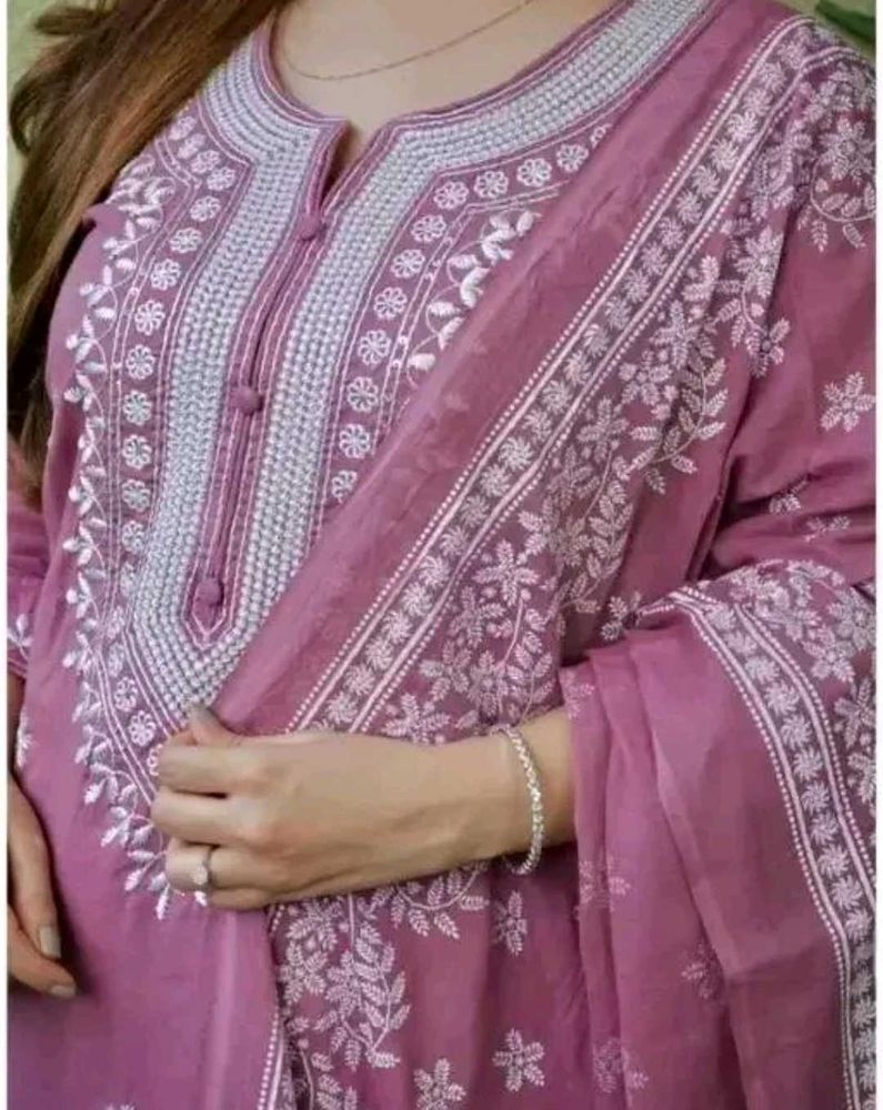 Elegant Embroidered Kurta