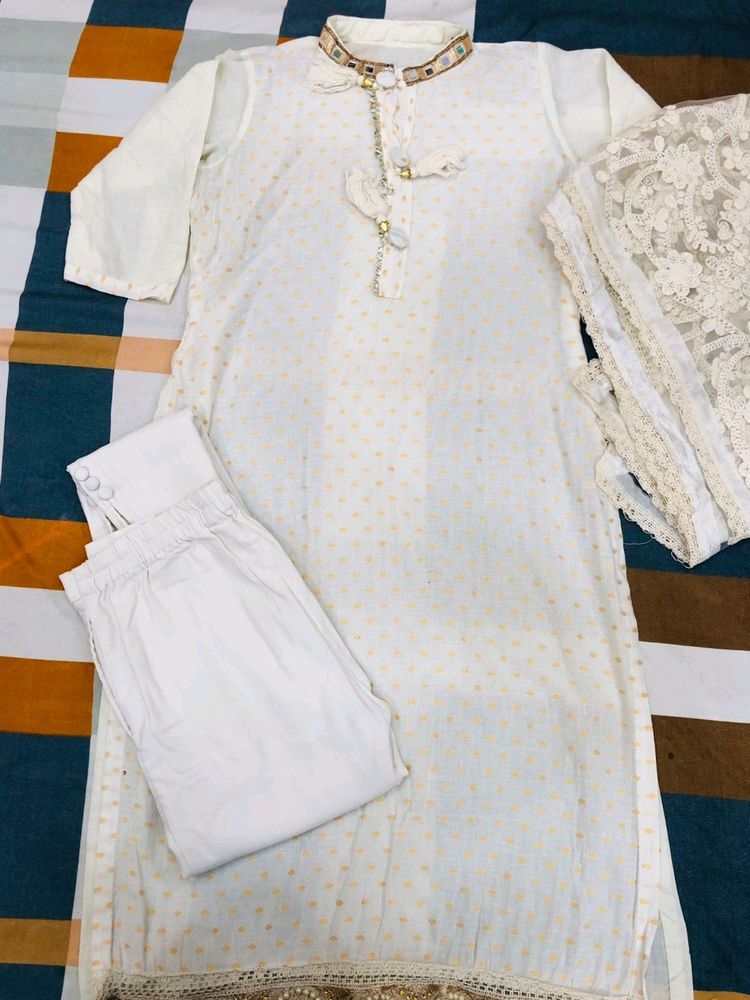 Beautiful White Set Of Suit ❤️❤️