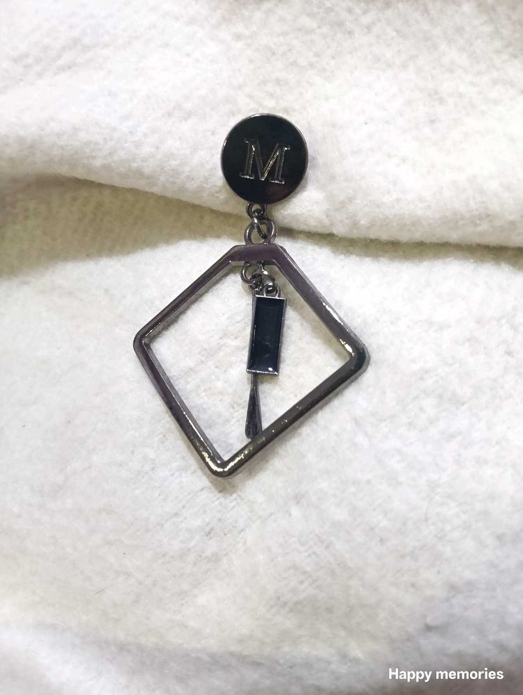 MANGOS BROOCH