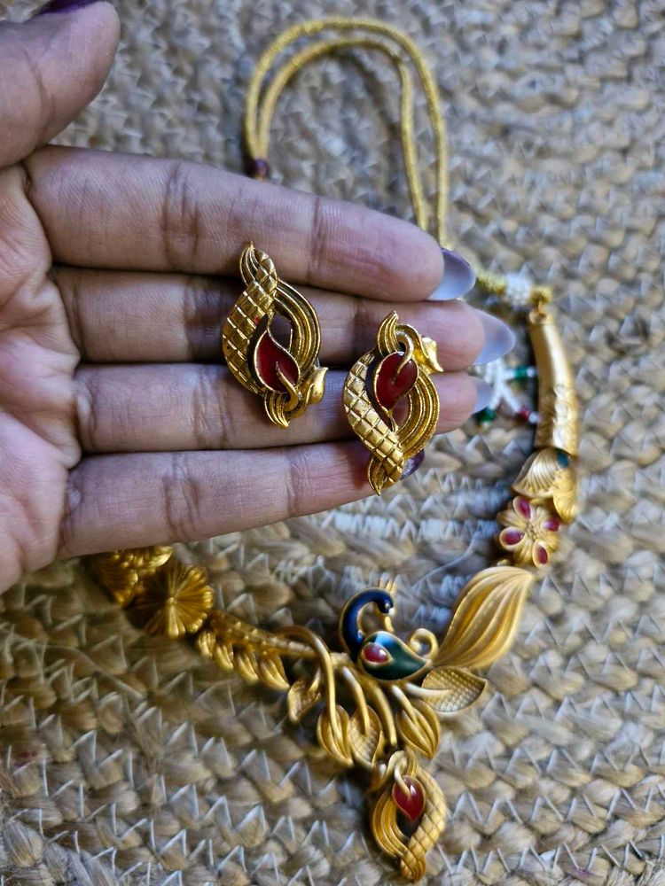 Golden Jewellery Set