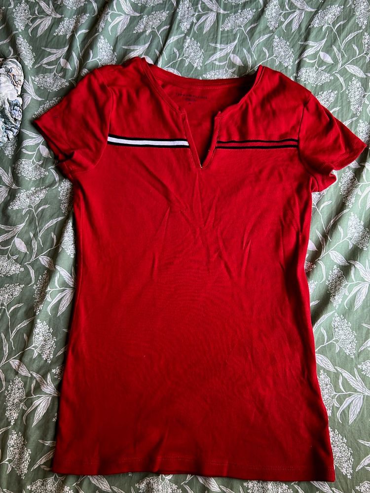 I’m selling a T-shirt that I originally bought fro