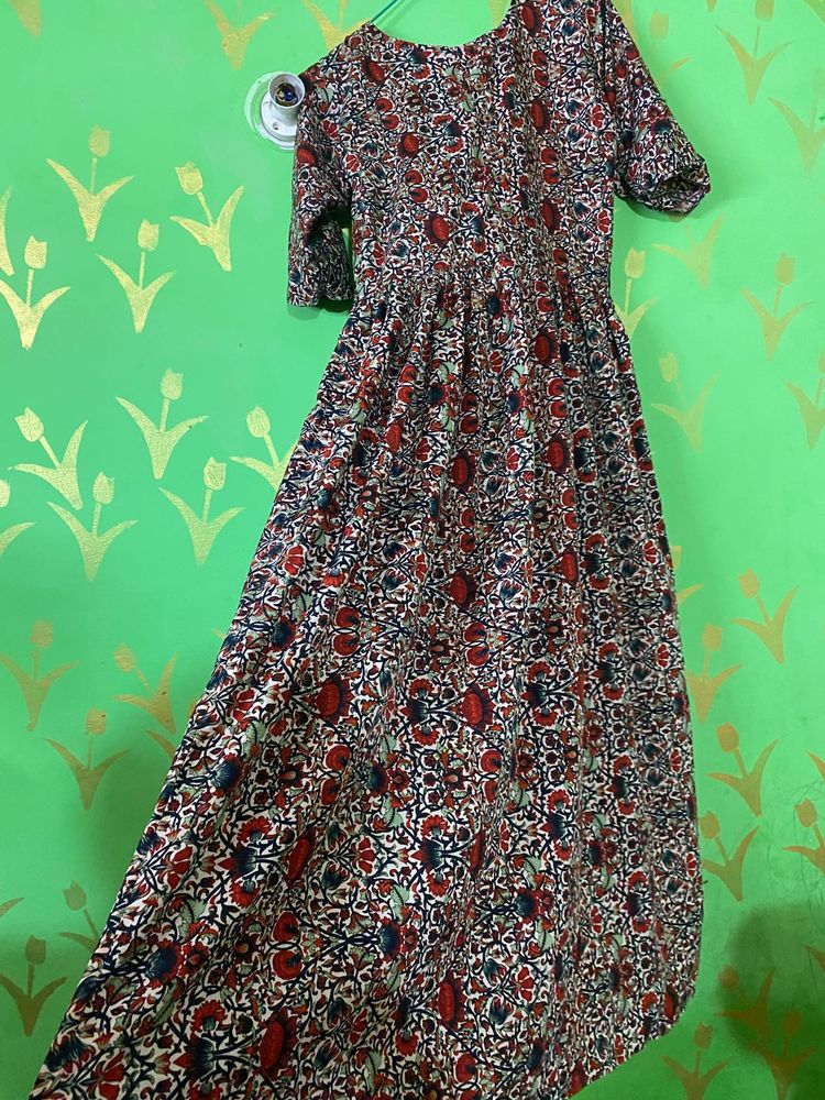 gown