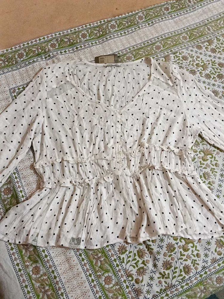 Very Comfortable Polka Dot Peplum Top