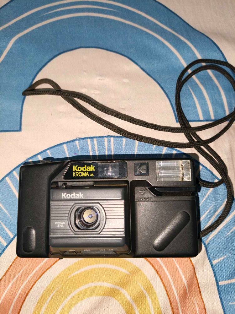 Kodak Kroma 35 Camera With Pouch 👝