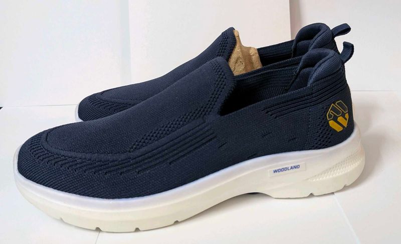 Mens Slip On Walking Shoes Size 8 👟