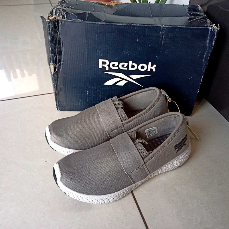 BRAND REEBOK WONDER FLEX SHOES FIXED PRICE